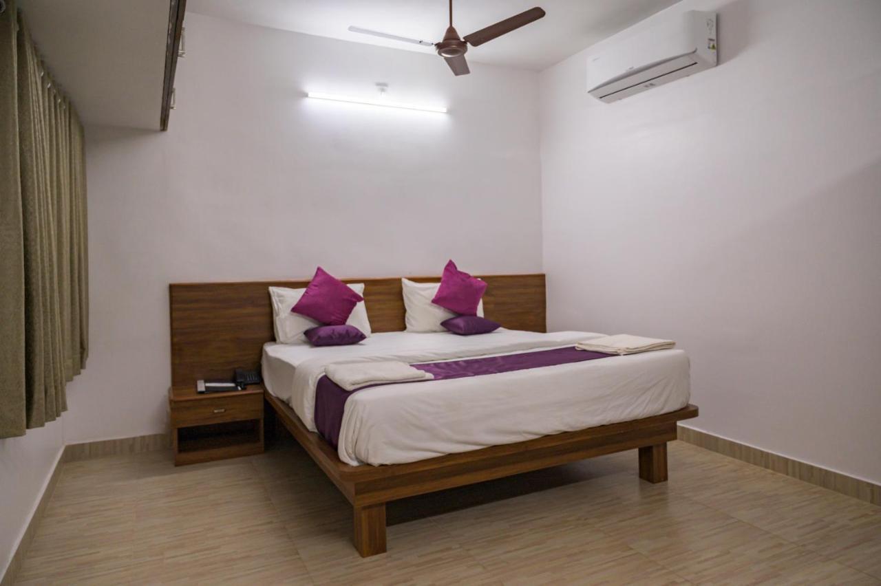Shoolin Resorts Manipal Exteriör bild